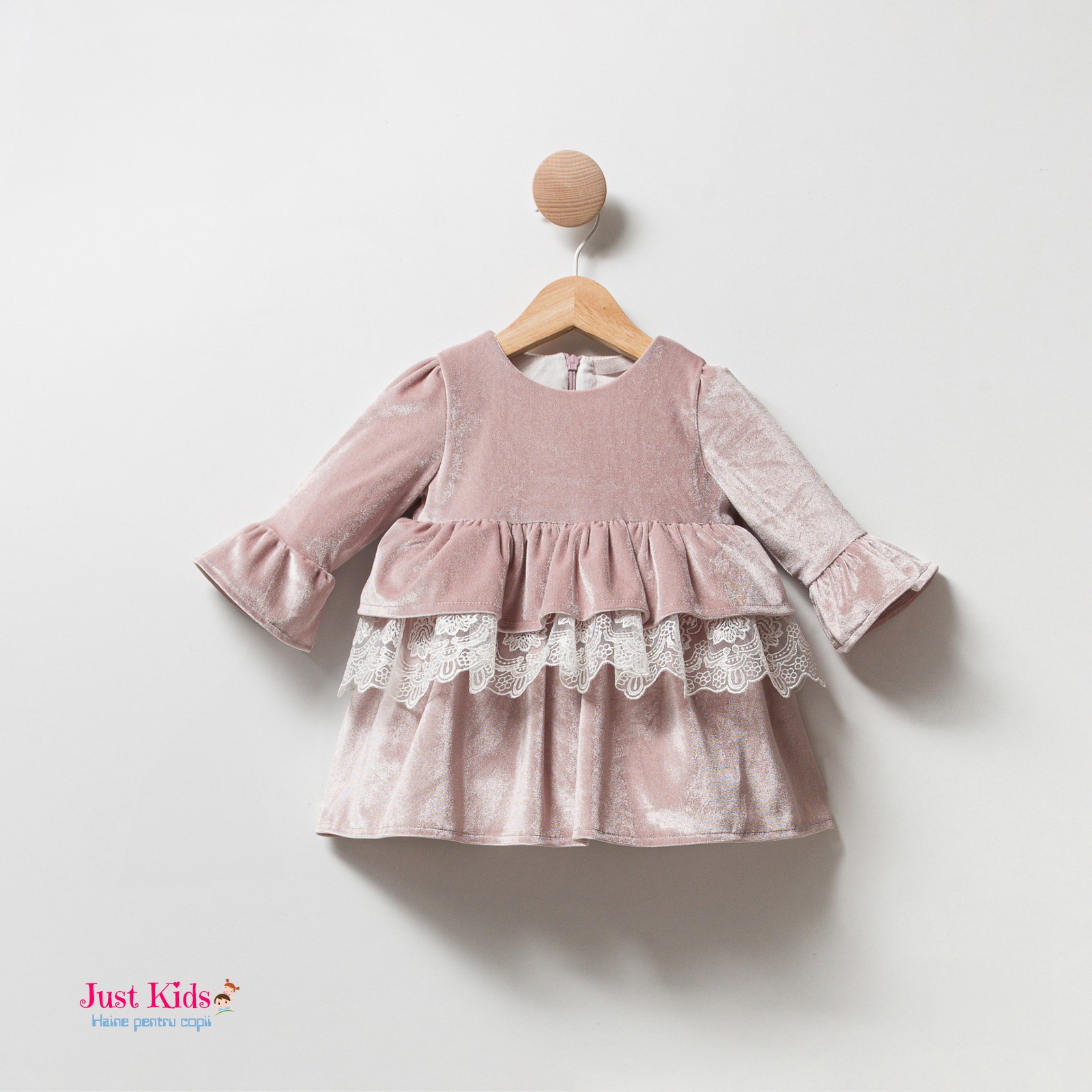 Rochie de catifea roz pudră cu detalii de dantela, 6-18 luni