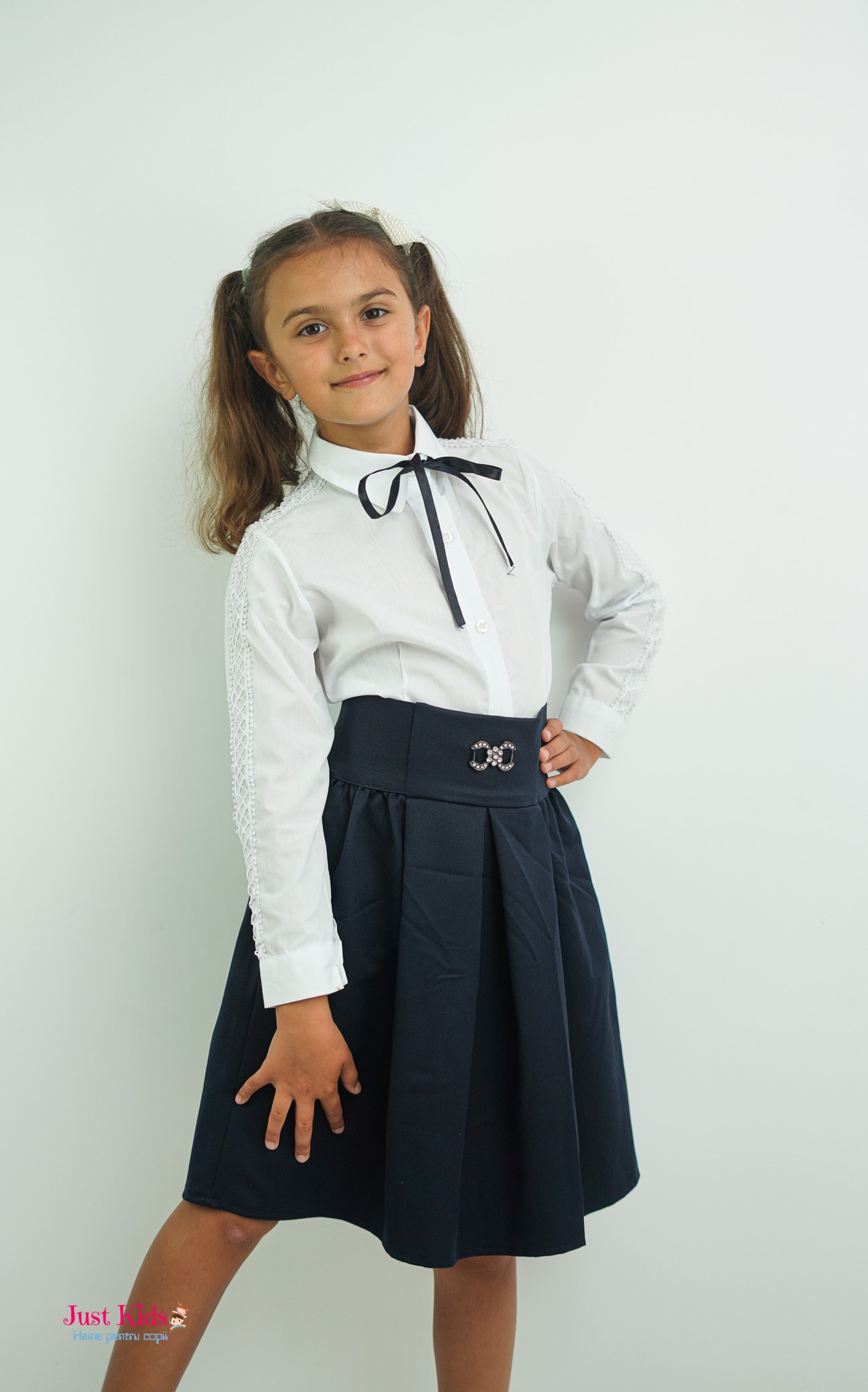 Cămașă cu dantela verticala pe mânecă, alba, 8-12 ani - imagine 4